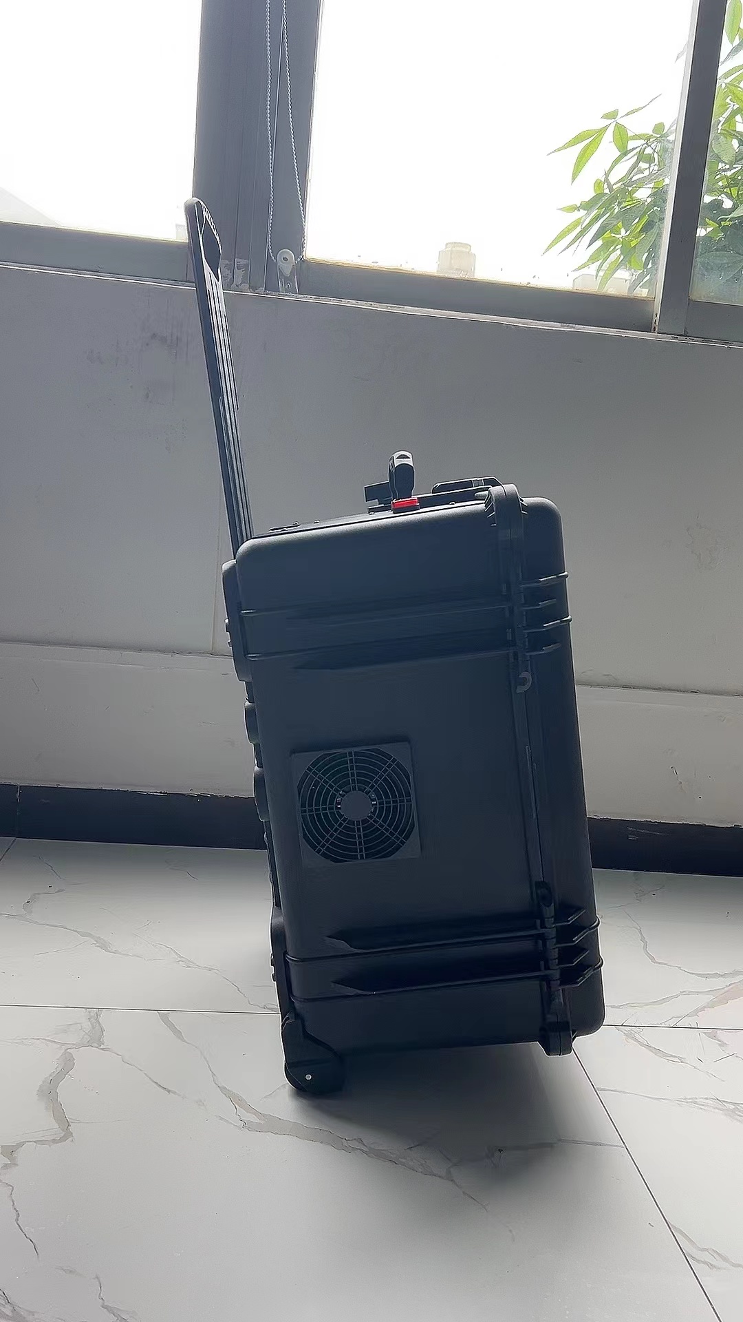 颍州手拉箱型移动通信干扰器